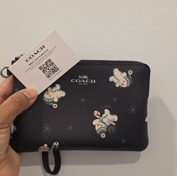 Coach Boxed Corner Zip Wristlet Snowman Print in Silver/Midnight - Picture 8 of 8